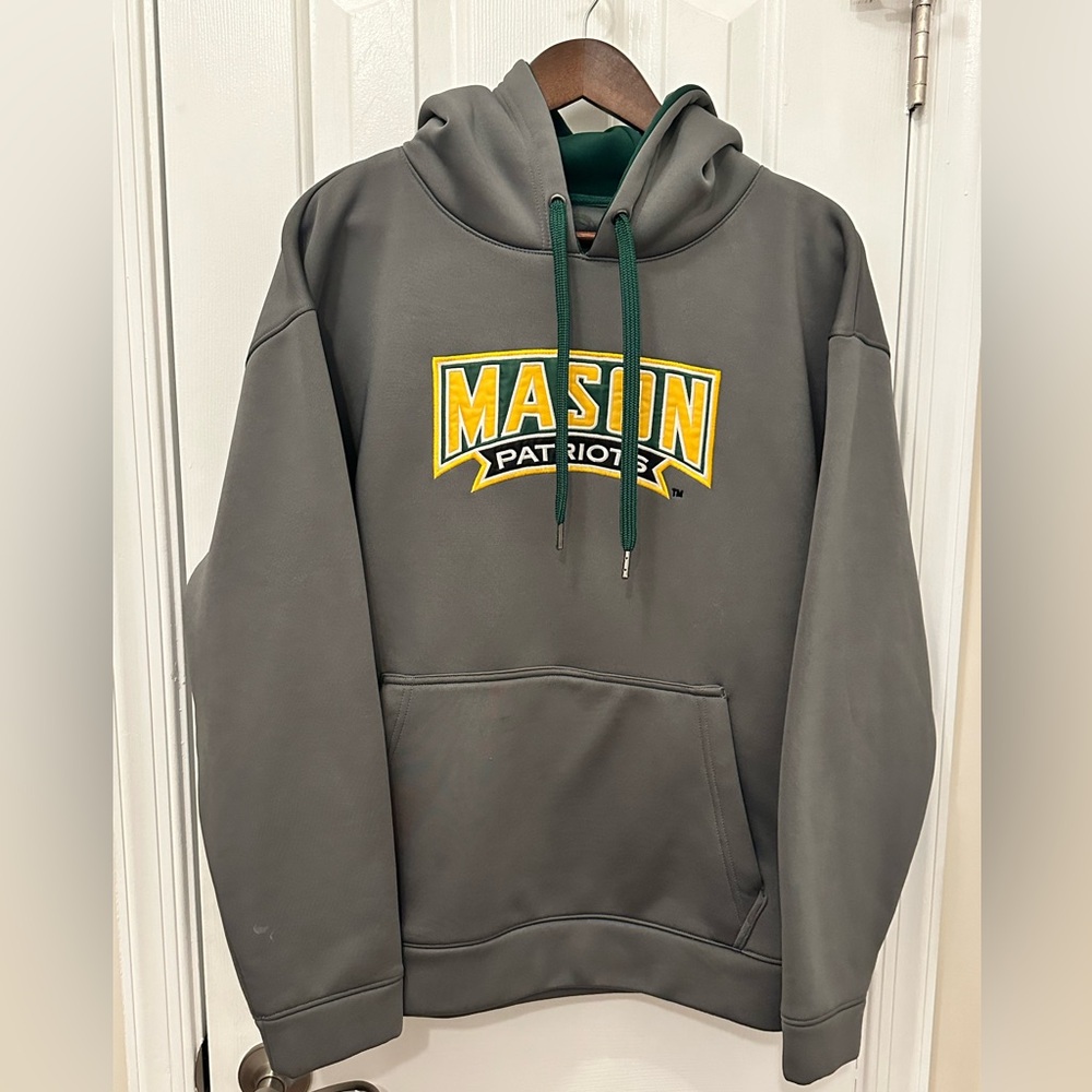 George Mason University Unisex Medium “Mason Patriot” Hoodie